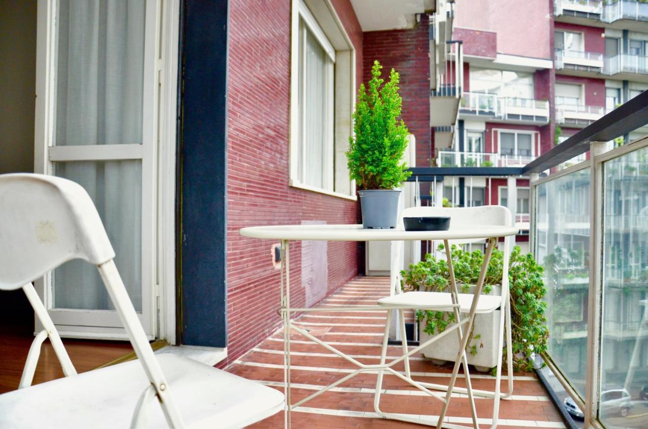New Renovated With Balcony Porta Romana Appartamento